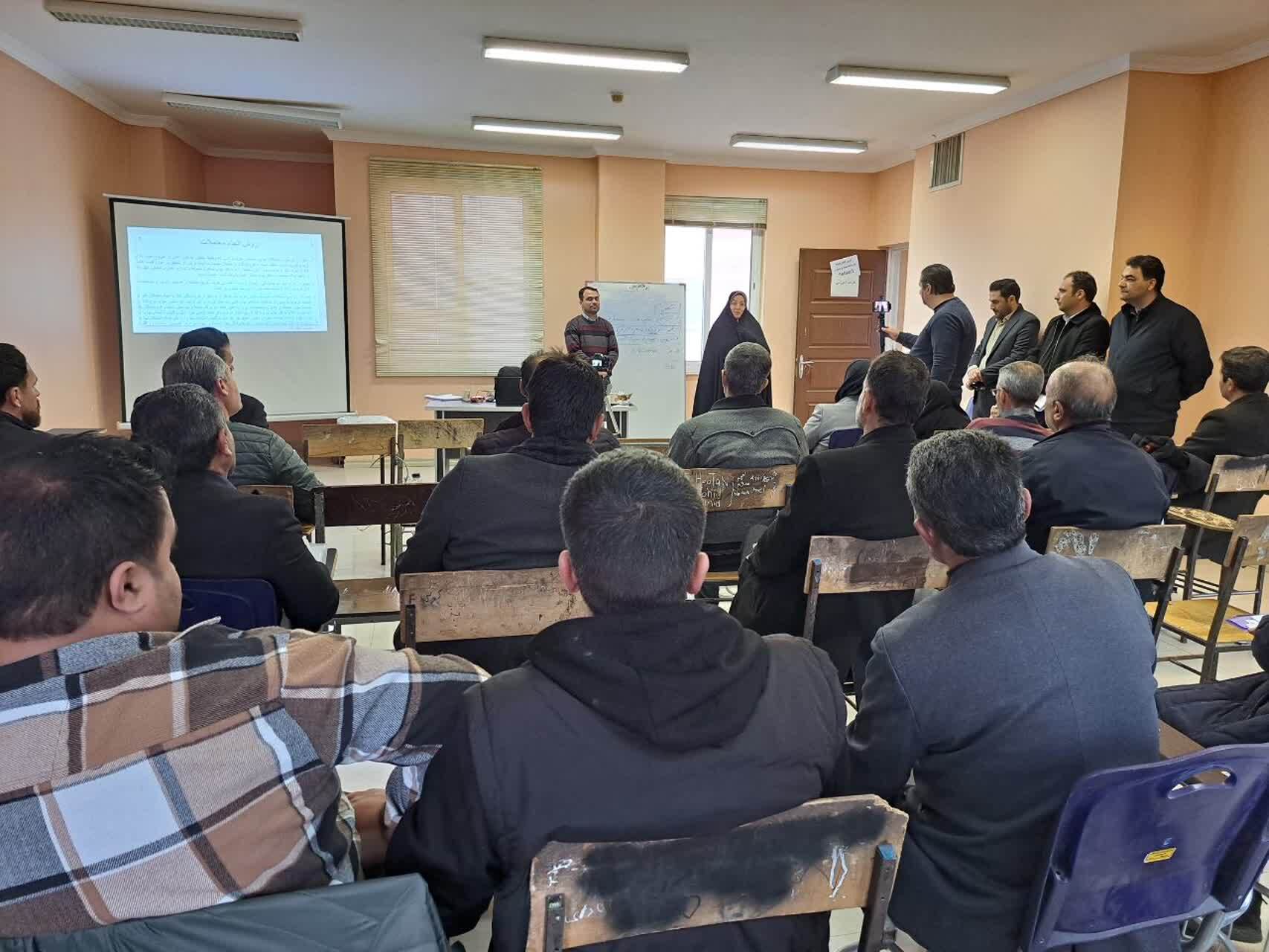 ضرورت آموزش دورههای تخصصی برای دهیاران ضرورت آموزش دورههای تخصصی برای دهیاران