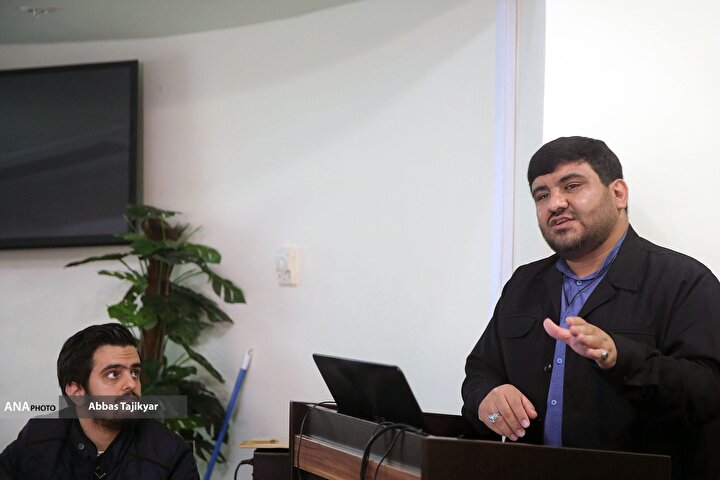 بازتعریف ارتباطات و آینده روزنامه‌نگاری ایران در عصر جدید/ از نظریه‌های دالزیل دانکن تا نقش هوش مصنوعی