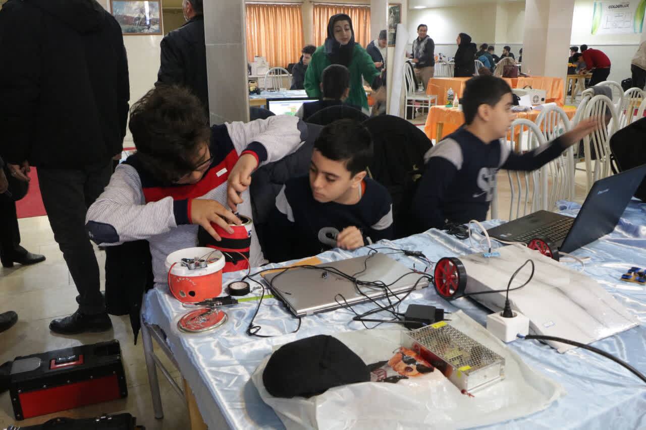 نخستین دوره مسابقات رباتیک Elite Cup 2025 در دانشگاه آزاد تبریز برگزار شد