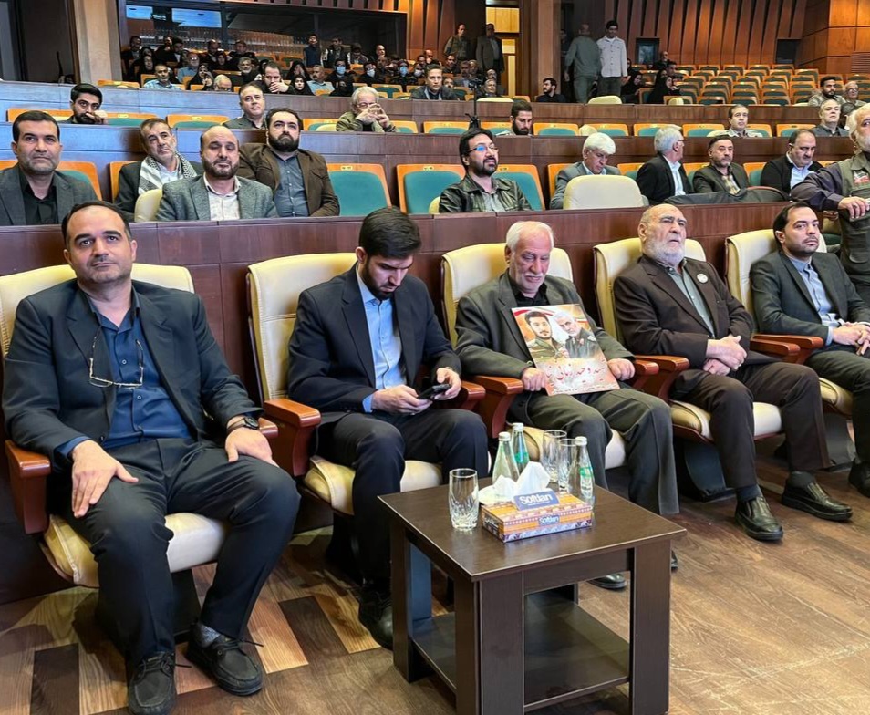 همایش گرامیداشت هفته بسیج با عنوان «پویش رویش خوشه‌ها» برگزار شد