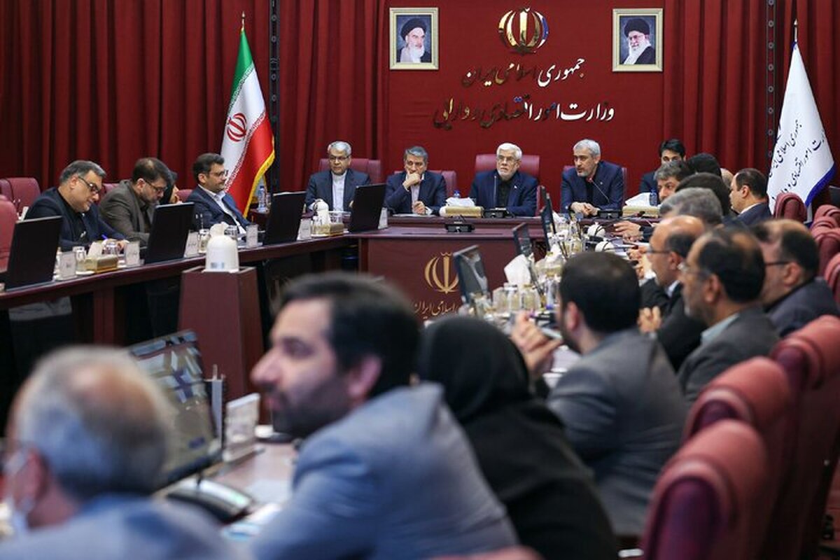 عارف:دانه درشتها و فرار مالیاتی را باید حتماً ریشهکن کرد تامین هزینهها از طریق درآمدهای مالیاتی