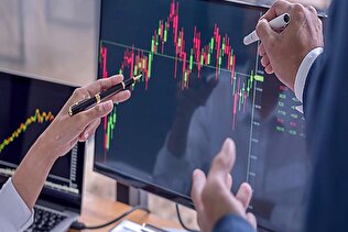 سکوتی سنگین پس از ۱۲ روز نبرد: آیا بورس منتظر فرماندهی عالی برای مهار امواج ریسک است؟