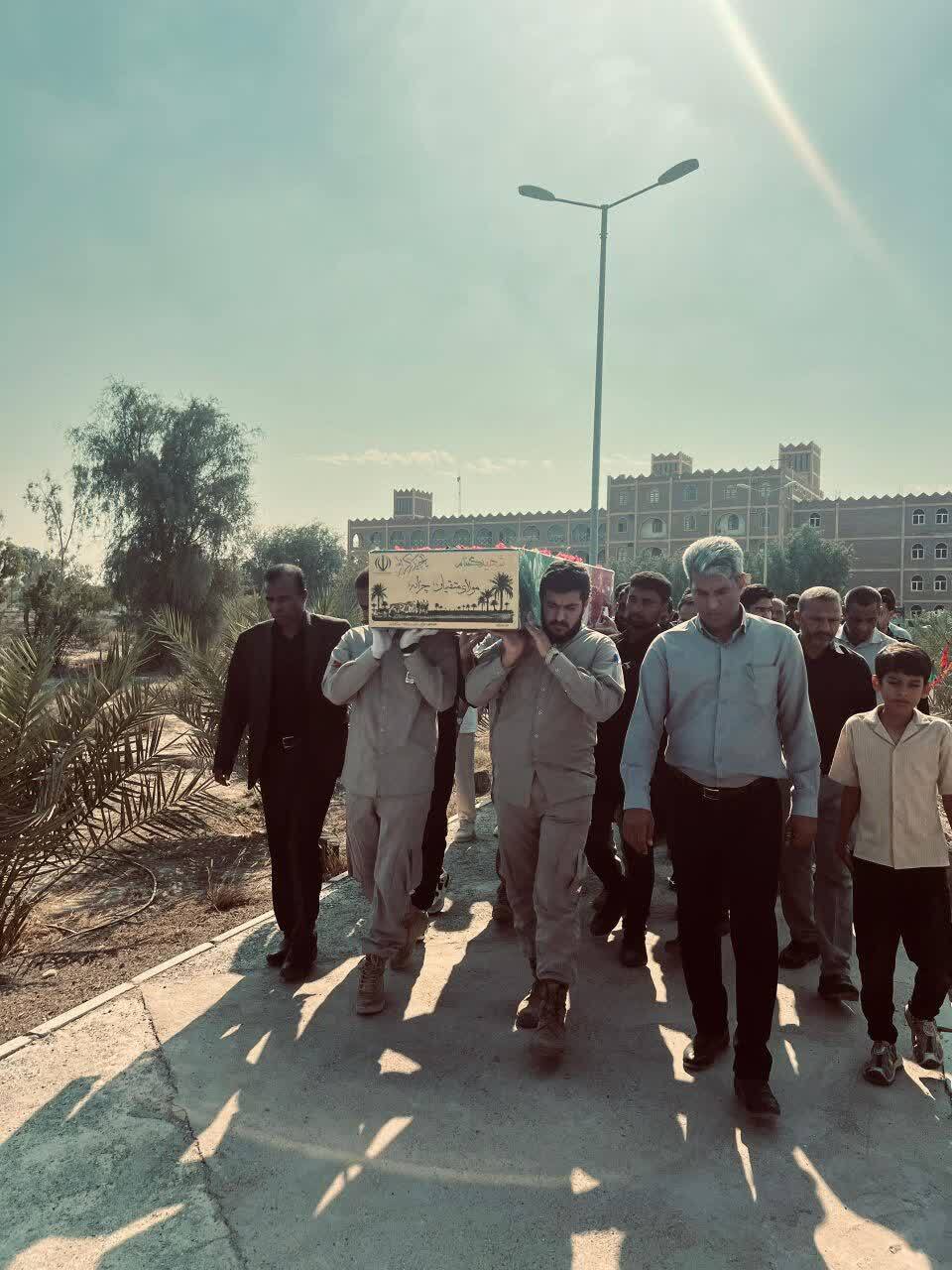 عطر شهادت در دانشگاه آزاد میناب پیچید؛ وداع با میهمان گمنام آسمان