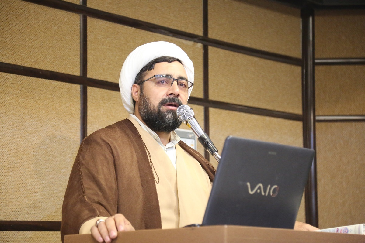 استاد؛ سنگر خاموش پاسداری از نسل جوان در جنگ نرم