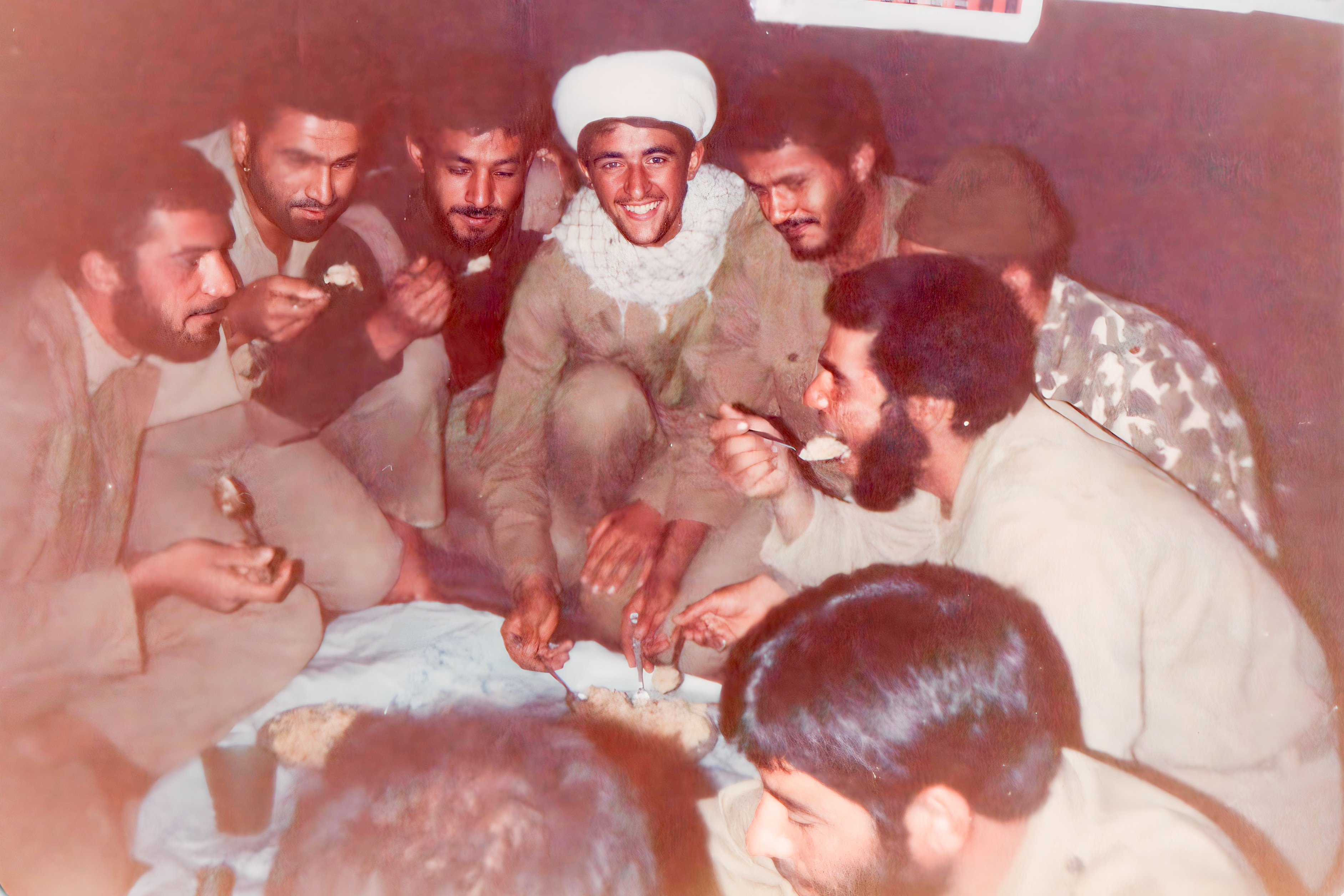 از مه گیلان تا آتش فتح بستان؛ شهیدی که میگفت: ما سرباز امام زمانیم از مه گیلان تا آتش فتح بستان؛ شهیدی که میگفت: ما سرباز امام زمانیم