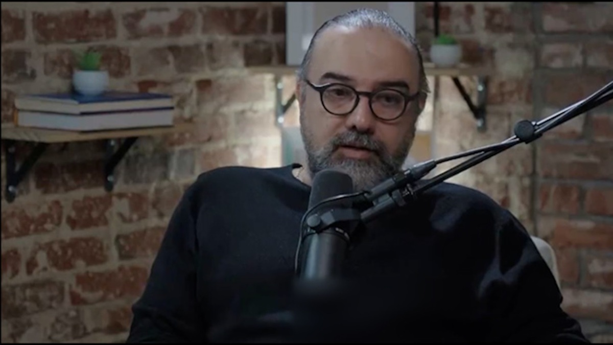 زندگی در غرب، دور از شهرت و احترام  وقتی یک آرتیست چهره واقعی زندگی در غرب را می‌بیند