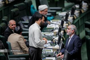 علی نیکزاد نایب‌رئیس اول مجلس شوای اسلامی