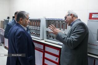 بازدید رنجبر از شرکت‌های دانش بنیان دانشگاه آزاد اسلامی استان اصفهان