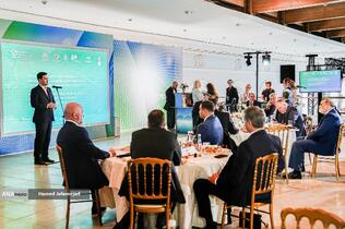 سخنرانی محمد نظیفی مدیرعامل بورس انرژی ایران در پنل ایجاد نظام‌های بین‌المللی شاخص‌های قیمتی حوزه انرژی در هفته انرژی روسیه