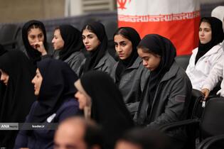 دیدار قهرمانان ورزشی و مدال‌آوران المپیادهای علمی با رهبر معظم انقلاب