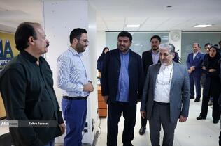 بازدید بیژن رنجبر رییس دانشگاه آزاد اسلامی از تحریریه خبرگزاری آنا