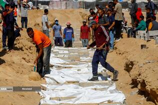 تشییع شهدای فلسطینی‌ ناشناس