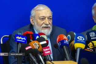 محمد جواد لاریجانی عضو شورای سیاستگذاری همایش ما و غرب در آراء و اندیشه رهبر انقلاب