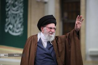 دیدار دانش‌آموزان و دانشجویان با رهبر معظم انقلاب