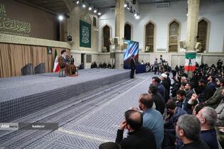 دیدار دانش‌آموزان و دانشجویان با رهبر معظم انقلاب