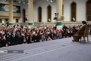 دیدار دانش‌آموزان و دانشجویان با رهبر معظم انقلاب