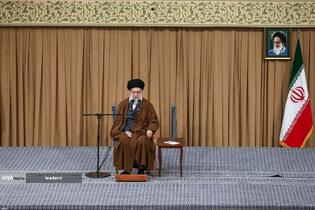 دیدار دانش‌آموزان و دانشجویان با رهبر معظم انقلاب