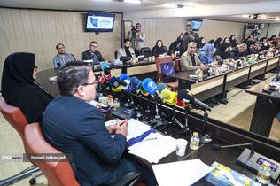 نشست سی و سومین دوره هفته کتاب