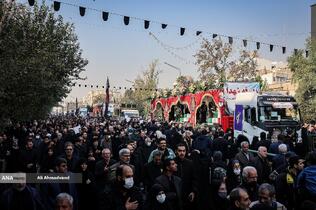 تشییع پیکر 100 شهید دوران دفاع مقدس همزمان با سالروز شهادت حضرت فاطمه زهرا(س) در تهران