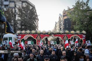 تشییع پیکر 100 شهید دوران دفاع مقدس همزمان با سالروز شهادت حضرت فاطمه زهرا(س) در تهران