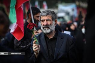 تشییع پیکر 100 شهید دوران دفاع مقدس همزمان با سالروز شهادت حضرت فاطمه زهرا(س) در تهران