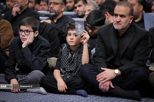 آخرین شب عزاداری شهادت حضرت زهرا(س) در حسینیه امام خمینی(ره)