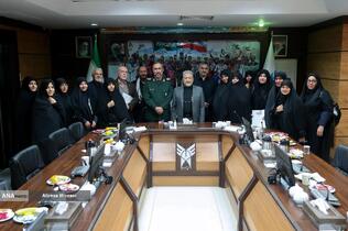 نشست جمعی از بسیجیان با بیژن رنجبر رئیس دانشگاه آزاد اسلامی