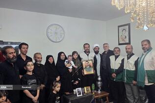 دیدار خادمیاران و یاوران رضوی با خانواده شهید اسماعیل پاشایی