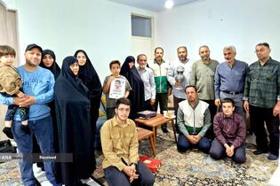 دیدار خادمیاران و یاوران رضوی با خانواده شهید ابراهیم عقیلی آشتیانی