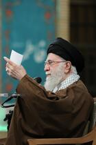 دیدار هزاران نفر از زنان و دختران با رهبر معظم انقلاب