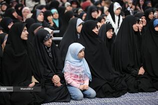 دیدار هزاران نفر از زنان و دختران با رهبر معظم انقلاب
