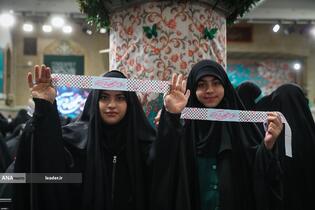 دیدار هزاران نفر از زنان و دختران با رهبر معظم انقلاب