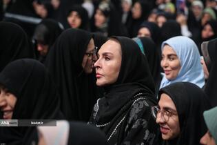 دیدار هزاران نفر از زنان و دختران با رهبر معظم انقلاب