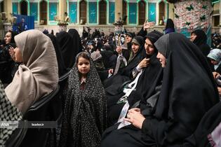 دیدار هزاران نفر از زنان و دختران با رهبر معظم انقلاب