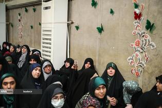 دیدار هزاران نفر از زنان و دختران با رهبر معظم انقلاب