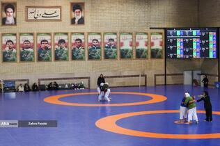 اولین دوره لیگ کشتی آلیش بانوان