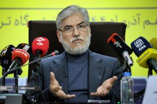 حسین سیمایی صراف وزیر علوم در آیین افتتاح نیروگاه خورشیدی