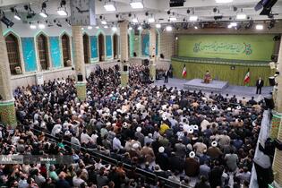 دیدار هزاران نفر از مداحان و ستایشگران اهل بیت(ع) با رهبر معظم انقلاب