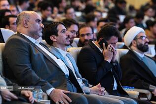 آیین تجلیل از افتخار آفرینان علمی ایران اسلامی