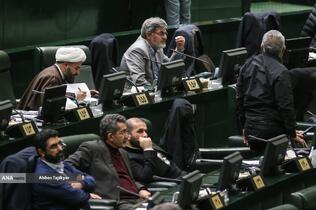 تقدیم لایحه بودجه ۱۴۰۵ توسط رئیس جمهور به مجلس