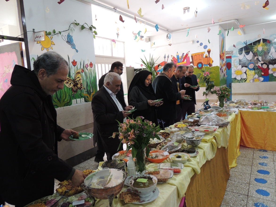 جشنواره غذای ایرانی در سمای دهاقان