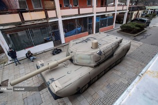  تانک بادی M1 آبرامز که به عنوان طمعه در جنگ روسیه و اوکراین استفاده می شود، جمهوری چک