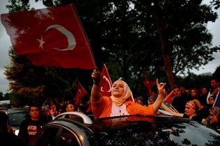 جشن حامیان رجب طیب اردوغان رئیس جمهور منتخب ترکیه