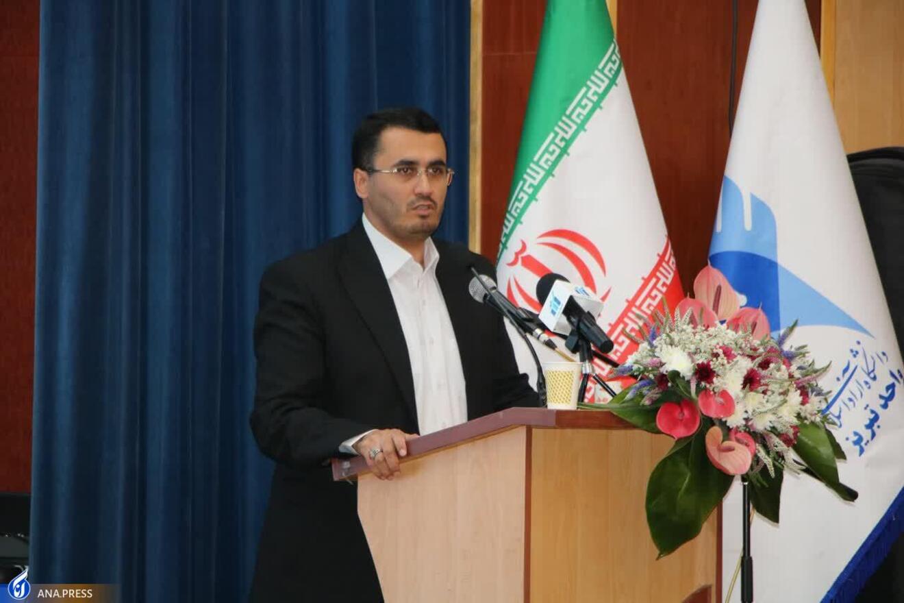 روح‌الله متفکر آزاد نماینده تبریز در مجلس شورای اسلامی