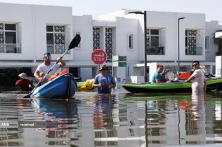 مناطق سیل‌زده در اثر بارندگی شدید در دبی، امارات متحده عربی