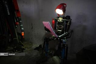 ساخت مجسمه های تخیلی توسط هنرمند مورات چتین از مواد صنعتی بازیافتی  در دوزچه ترکیه