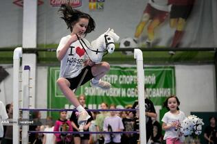 مسابقه اسب سواری کودکان در سن پترزبورگ روسیه