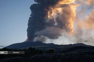 فوران کوه  آتشفشانی اتنا، ایتالیا