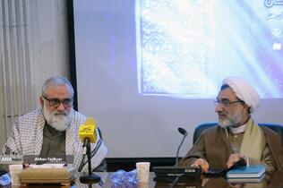 حجت&zwnj;الاسلام خسروپناه دبیر شورای عالی انقلاب فرهنگی، سردار نقدی معاون هماهنگ&zwnj;کننده سپاه