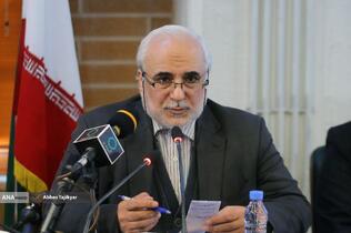 مجید شاه&zwnj;حسینی رئیس فرهنگستان هنر